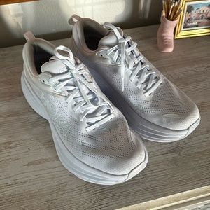 HOKA White Bondi 8 Running